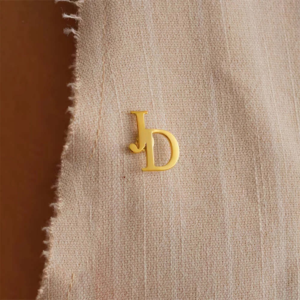 Kadınlar için özel İlk broşlar - Embroidery Initials incelemesi ve fiyatı